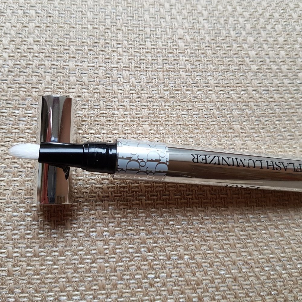 Dior Flash Luminizer Radiance Booster Pen #800 Pearly Pink